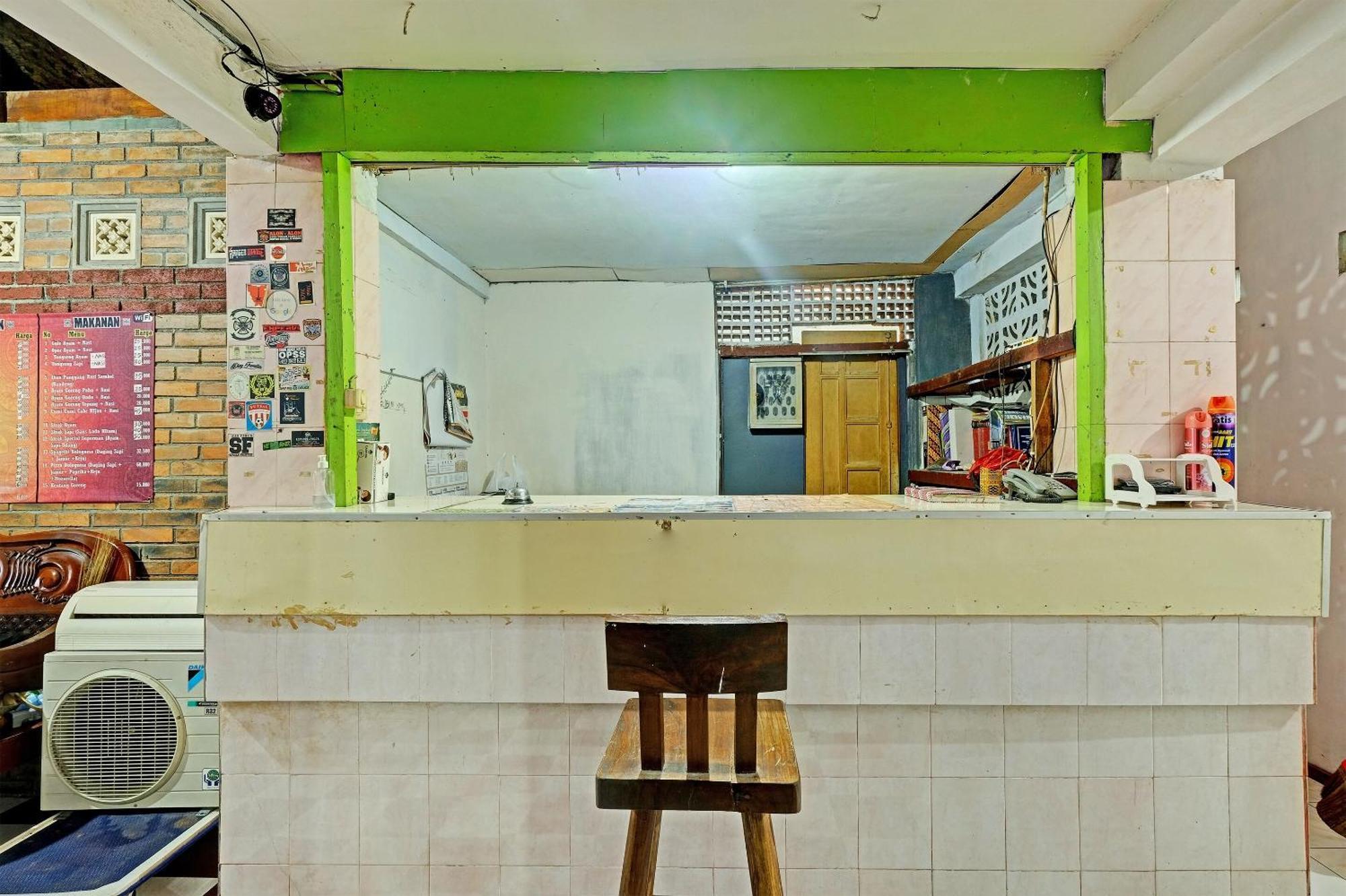 Spot On 91915 Homestay Superman Jogyakarta Zewnętrze zdjęcie